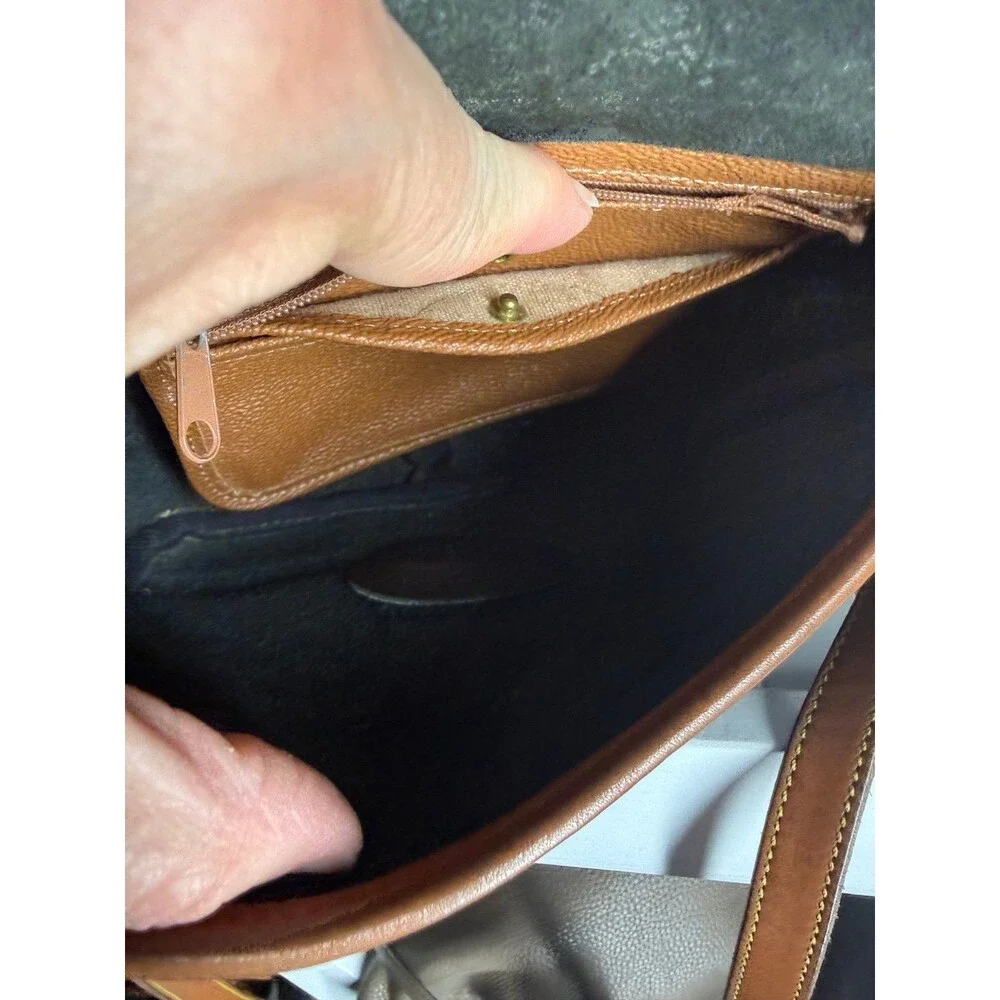 Dooney Bourke